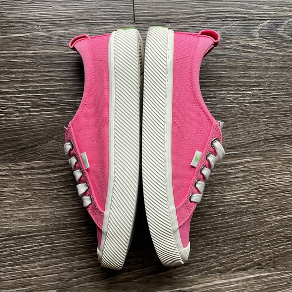 Cariuma OCA Low Sneaker Pink Lemonade 6.5 - Picture 5 of 6